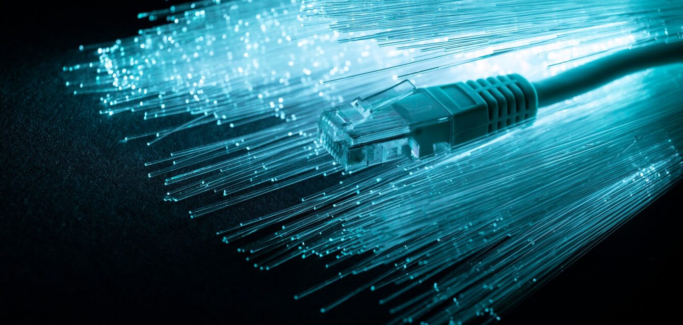 avcom211-smart-cabling-9786819_1920